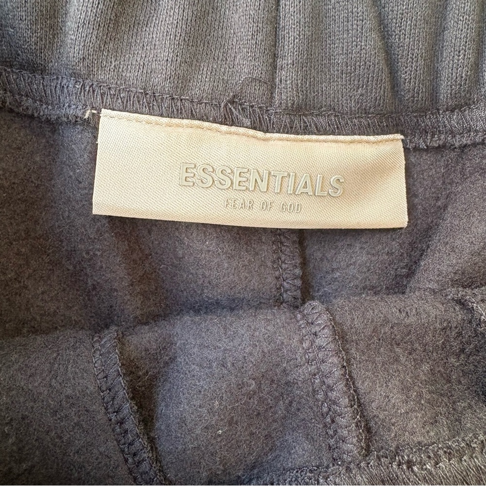Fear of God ESSENTIALS Black Hoodie and sweatpants set - Picture 5 of 8